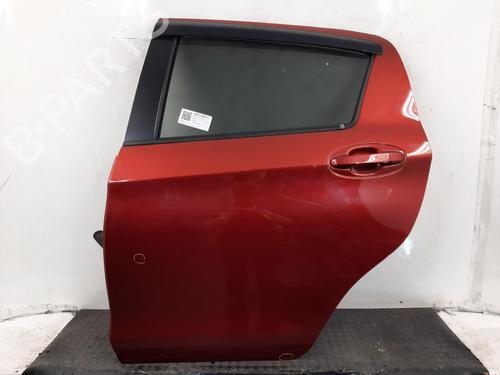Used Left rear door TOYOTA YARIS (_P13_) 1.3 (NSP130_, NSP130) (99 hp) 29637317