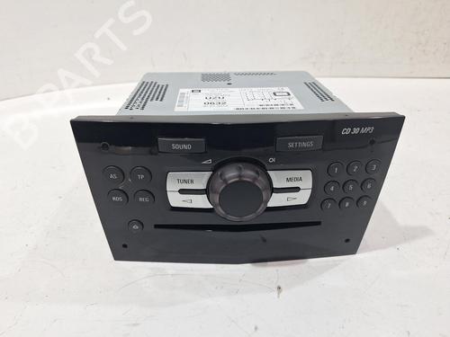 Auto-radio VAUXHALL CORSA Mk III (D) (S07) 1.4 (L08) (101 hp) 31977970