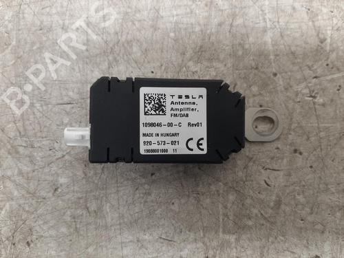 Used Control unit TESLA MODEL 3 (5YJ3) EV AWD (351 hp) 29266340