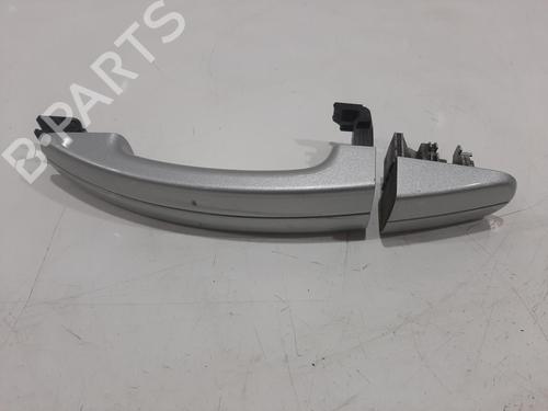 Używane Klamka zewnętrzna Klamka zewnętrzna FORD FOCUS III 1.6 TDCi (115 hp) 36290486 36290486