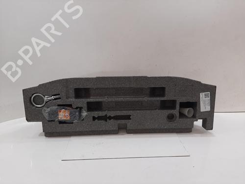 Used Jack Kit LAND ROVER RANGE ROVER SPORT II (L494) 3.0 SDV6 Hybrid 4x4 (340 hp) 30608584