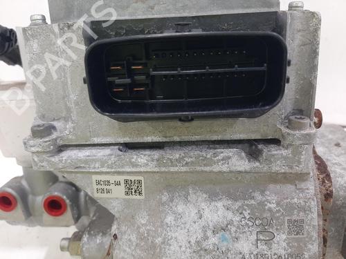 Brake master cylinder NISSAN LEAF (ZE1) Electric | BP26858844M77 