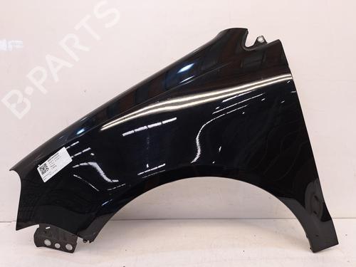 Used Left front fenders VW POLO (9N_, 9A_) 1.2 (54 hp) 26870775