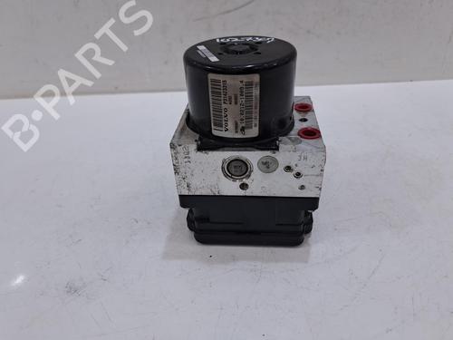 Used ABS pump VOLVO V40 Hatchback (525) D4 (190 hp) 29060499