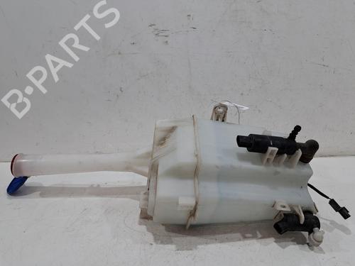 Used Windscreen washer tank KIA SORENTO III (UM) 2.2 CRDi 4WD (200 hp) 30179664