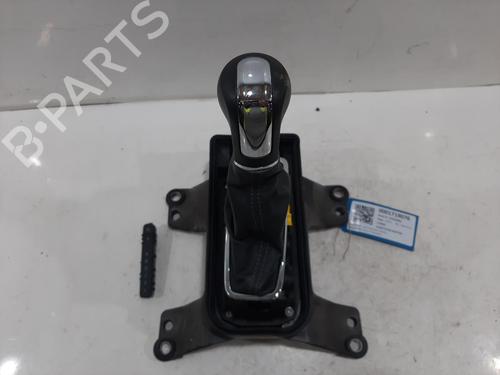 Used Gear lever Gear lever VAUXHALL CORSA Mk III (D) (S07) 1.4 (L08) (101 hp) 35769019 35769019