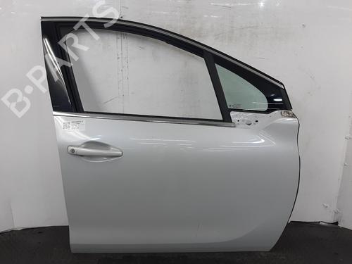 Dør højre fortil Dør højre fortil PEUGEOT 208 I (CA_, CC_) 1.2 VTI 82 (82 hp) 39707737 39707737