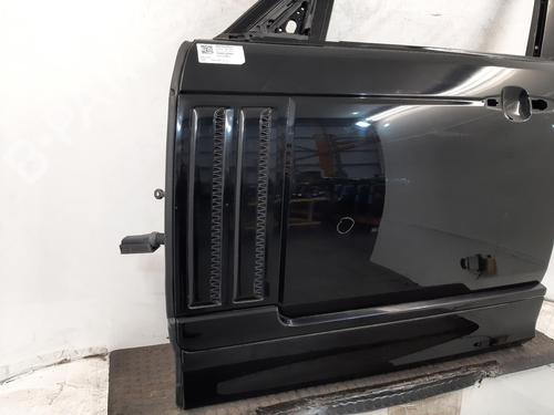 Left front door LAND ROVER RANGE ROVER IV (L405) 4.4 SDV8 4x4 | BP29524614C2 