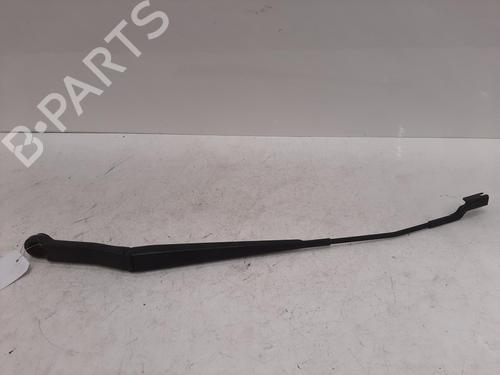 Used Front windshield wiper arm Front windshield wiper arm 26778846 26778846