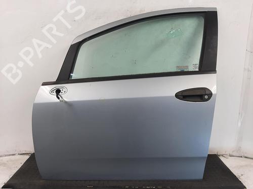 Used Left front door FIAT GRANDE PUNTO (199_) 1.2 (65 hp) 28053304