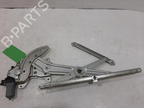 Vindusheismekanisme høyre foran SUZUKI ALTO VII (GF, HA25_, HA35_) 1.0 (AMF310, GFC31S) (68 hp) 30095052