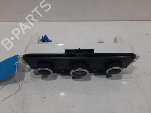 climate-control-renault-megane-iii-hatchback-bz01_-b3_-2008-36290610 main image