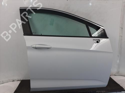Used Right front door VAUXHALL ASTRA Mk VII (K) (B16) 1.4 (100 hp) 31341477
