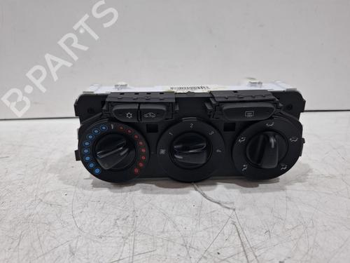 Used Climate control Climate control VAUXHALL CORSA Mk IV (E) (X15) 1.4 (90 hp) 40215232 40215232