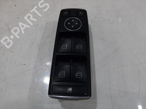 switch-mercedes-benz-cla-coupe-c117-2013-2014-2015-2016-2017-2018-2019-33940791 main image