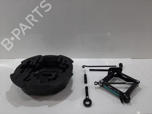 Used Jack Kit Jack Kit KIA CEE'D (JD) 1.6 GDI (135 hp) 36452074 36452074