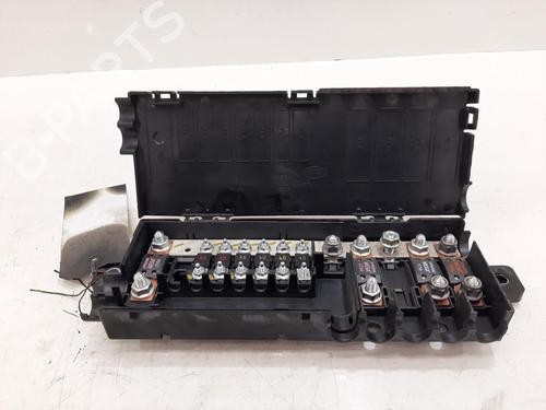 fuse-box-jaguar-i-pace-x590-2018-34149586 main image