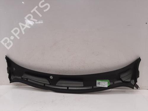 Griglia sotto parabrezza Griglia sotto parabrezza FORD FIESTA VI (CB1, CCN) 1.4 (97 hp) 33754000 33754000