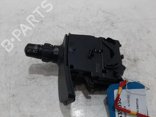 switch-renault-clio-iii-grandtour-kr01_-2007-32239821 main image