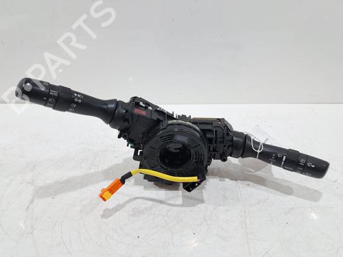 Used Switch Switch TOYOTA YARIS (_P13_) 1.5 Hybrid (NHP130_) (101 hp) 34038267 34038267