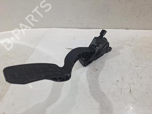 pedal-jaguar-i-pace-x590-2018-32144695 main image