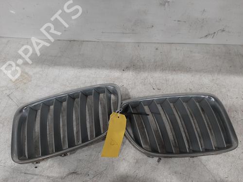 Used Grille BMW X1 (E84) sDrive 18 d (143 hp) 26775630