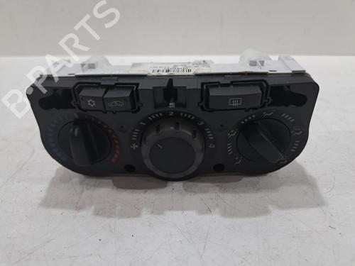 Used Climate control VAUXHALL CORSA Mk III (D) (S07) 1.0 (L08) (60 hp) 28618212