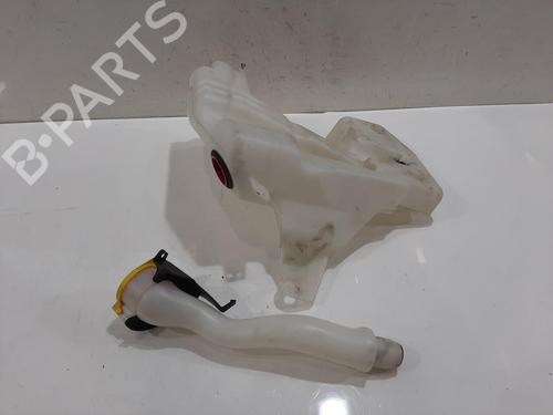 Used Windscreen washer tank Windscreen washer tank FORD KUGA II (DM2) 2.0 TDCi 4x4 (180 hp) 35922761 35922761