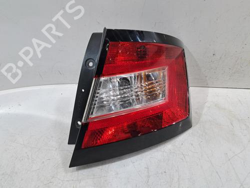 Højre baglygte SKODA FABIA III (NJ3) 1.0 TSI (95 hp) 31965133