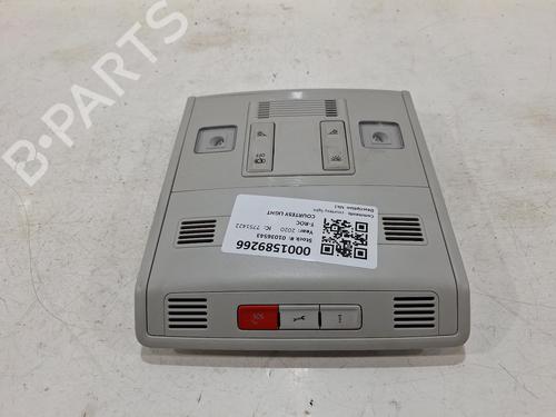 Używane Lampa oświetlenia wnętrza VW T-ROC (A11, D11) 1.5 TSI (150 hp) 30870215