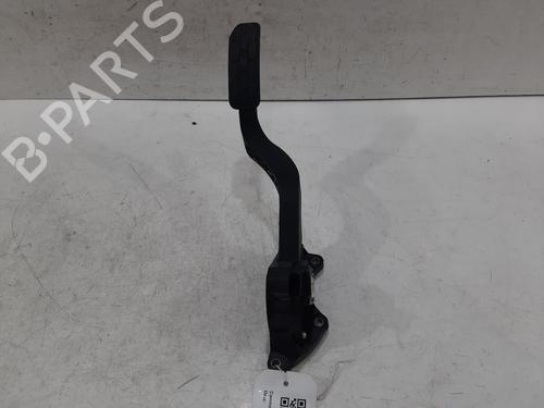 pedal-jaguar-i-pace-x590-2018-33699030 main image