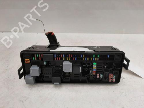 Used Fuse box LAND ROVER RANGE ROVER IV (L405) 4.4 SDV8 4x4 (340 hp) 26778385