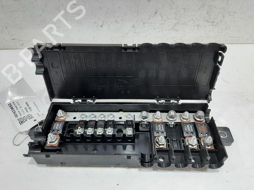 Used Fuse box JAGUAR I-PACE (X590) EV400 AWD (400 hp) 32528686