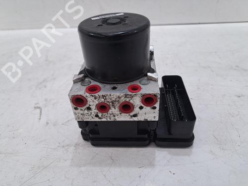 Used ABS pump FORD KUGA II (DM2) 2.0 TDCi 4x4 (163 hp) 29060375