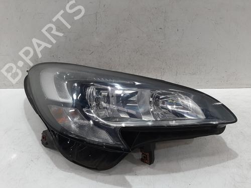 Used Right headlight Right headlight VAUXHALL CORSA Mk IV (E) (X15) 1.4 (90 hp) 33318741 33318741