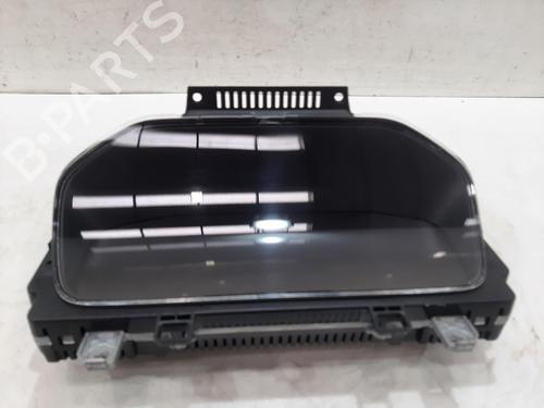 Used Instrument cluster VOLVO V60 II (225) D3 (150 hp) 29922389