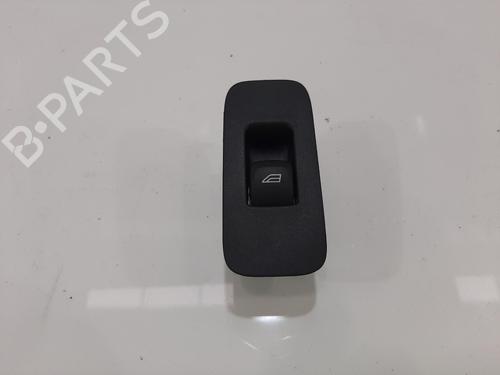 switch-volvo-v40-hatchback-525-2012-2013-2014-2015-2016-2017-2018-2019-33179858 main image