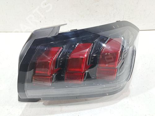 Højre baglygte PEUGEOT 208 II (UB_, UP_, UW_, UJ_) 1.2 PureTech 100 (101 hp) 31650296