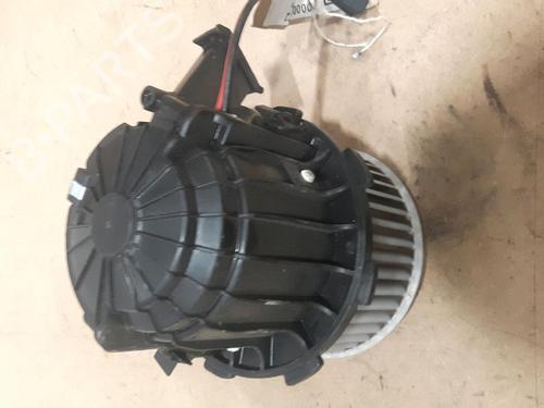 Heater blower motor PORSCHE MACAN (95B) 3.0 GTS | BP26839212M62 - Image 4