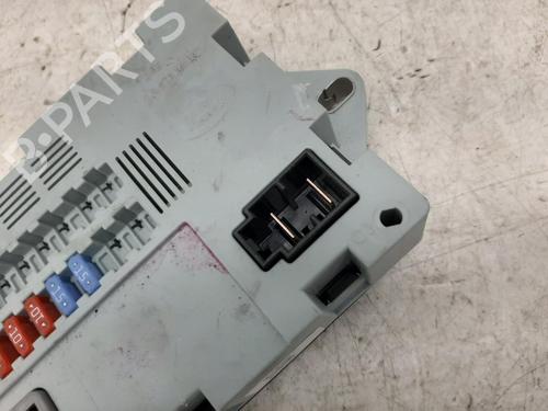 Fuse box JAGUAR F-TYPE Coupe (X152) 5.0 SCV8 SVR / SCV8 P575 R | BP26867720E1 - Image 5
