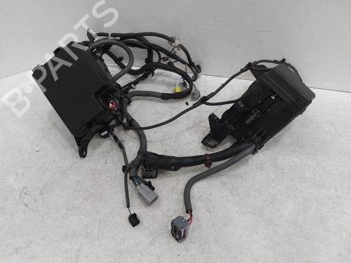 Used Fuse box LEXUS NX (_Z1_) 300h AWD (AYZ15, AYZ15_, AYZ15R) (197 hp) 26756300
