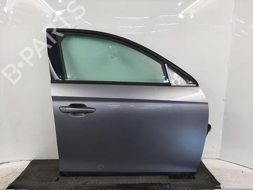 Dør høyre foran Dør høyre foran VAUXHALL CORSA Mk V (F) 1.2 (75 hp) 33814958 33814958