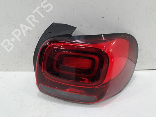 Farolim direito CITROËN C3 AIRCROSS II (2R_, 2C_) 1.2 PureTech 82 (2RHMRC, 2RHMZB) (82 hp) 31751193