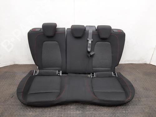 Sedile posteriore (2a fila) Sedile posteriore (2a fila) FORD FOCUS IV Turnier (HP) 1.0 EcoBoost mHEV (125 hp) 36985941 36985941