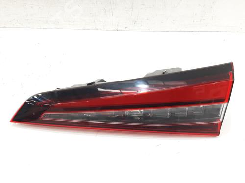 right-taillight-toyota-corolla-estate-_e21_-2019-27659593 main image