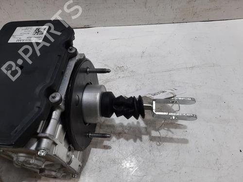 Brake master cylinder JAGUAR I-PACE (X590) EV400 AWD | BP32214874M77 