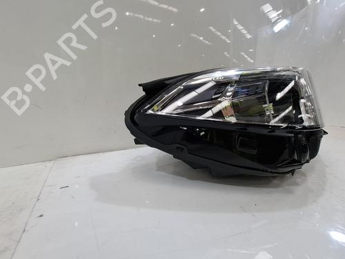 Right headlight BMW 1 (F40) 118 i | BP39267013C29 - Image 4
