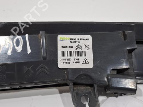 Third brake light VAUXHALL CORSA Mk V (F) 1.2 | BP38982962L11 - Image 2