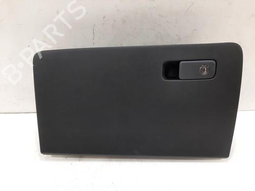 Boîte à gants KIA SORENTO IV (MQ4, MQ4A) 1.6 T-GDi Hybrid AWD (230 hp) 31305347