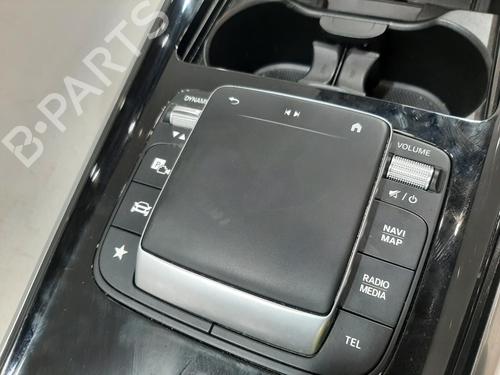 Konsola środkowa MERCEDES-BENZ GLA (H247) GLA 200 d (247.712) | BP30694814I22